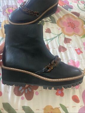 Coconuts by Matisse Black Leather Platform Ankle Boots with Tortoiseshell Chain